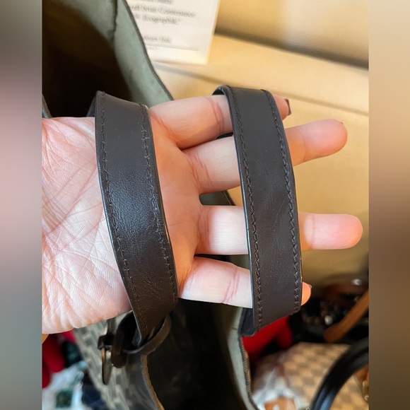 Authentic Fendi tote sac de plat bag like new - Picture 3 of 12